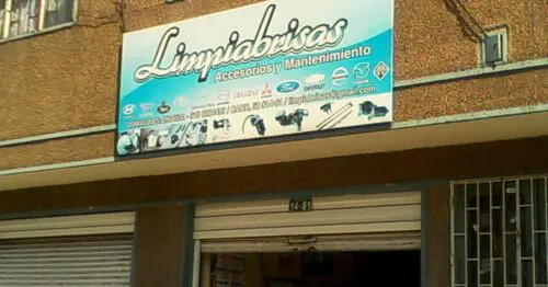 LIMPIABRISAS ACCESORIOS Y MANTENIMIENTOS LIMPIABRISAS ACCESORIOS Y MANTENIMIENTOS